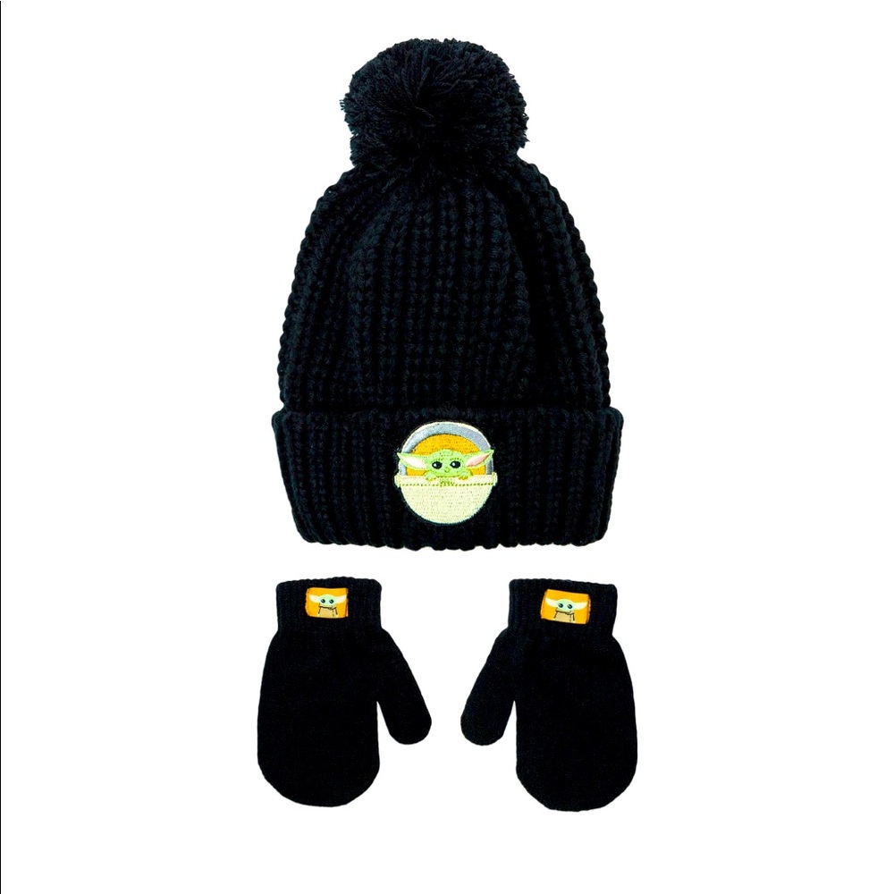Baby Yoda toddler mittens and hat set